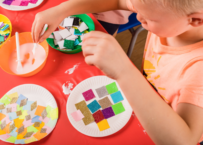 Paper plate bauble