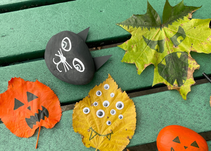 Halloween craft using leaves