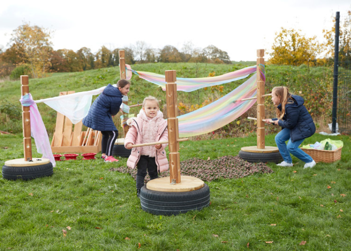 Outdoor den activity