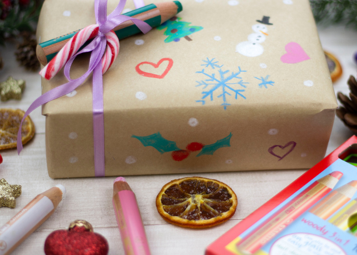 diy christmas wrapping paper